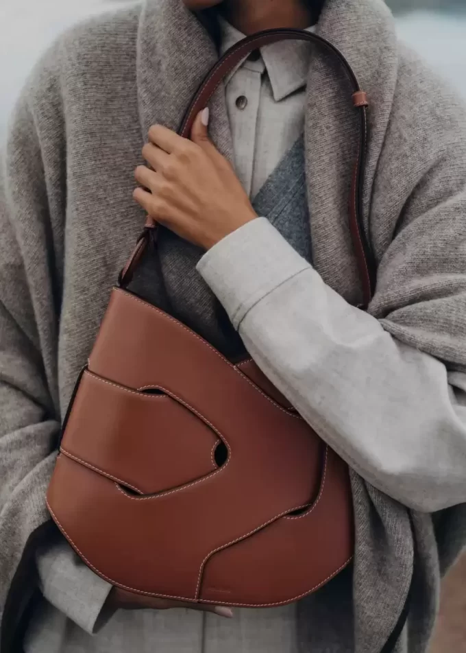 Cognac Lisse Nodde Hobo Edition