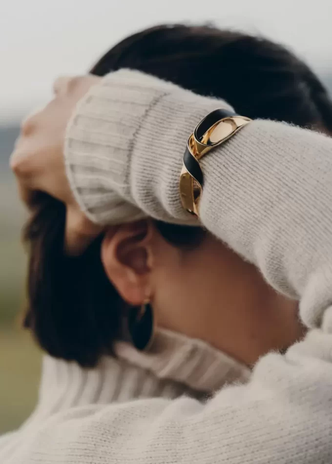 Cuir Noir Édition Éole Cuff