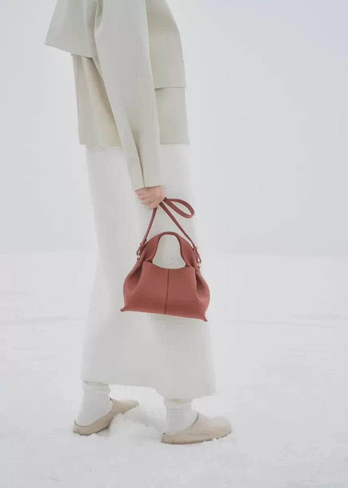 Numéro Neuf Mini Edition Argile Rouge Texturée