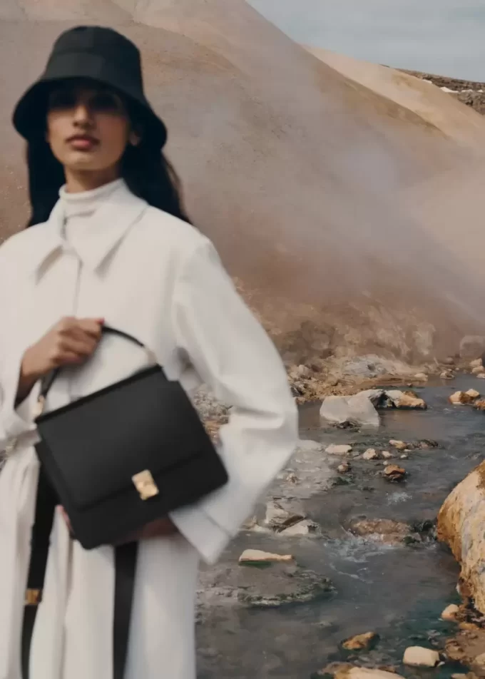 Numéro Sept Edition Noir Texturé