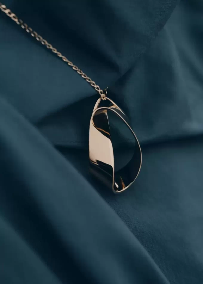Pendentif Éole Edition doré à l&rsquo;or 24 carats